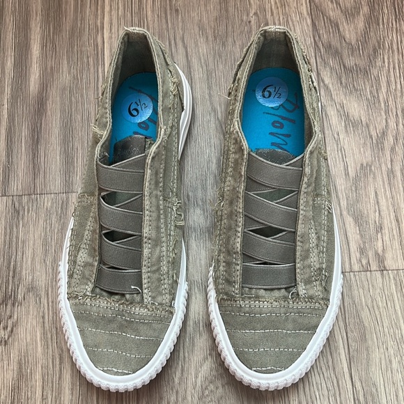 Blowfish Malibu Olive Green Canvas Slip on Sneakers - Picture 3 of 13